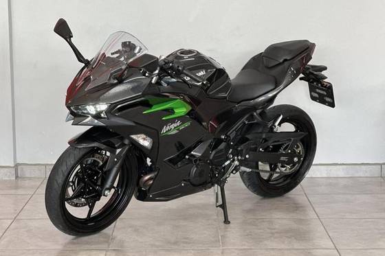 KAWASAKI NINJA 300 KAWASAKI NINJA 300